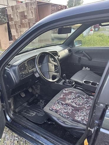 пассад: Volkswagen Passat Variant: 1990 г., Механика, Бензин, Универсал — 5