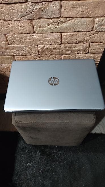 1) Ноутбук в отл.сост. батарейка новая 2) Xiaomi mi Power Bank 3i