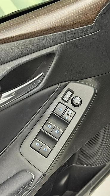 свет для видео: Toyota Avalon: 2019 г., 2.5 л, Вариатор, Гибрид, Седан — 9