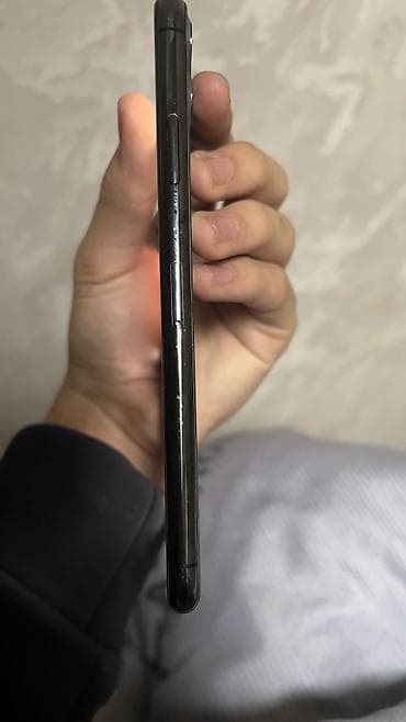 Apple iPhone: IPhone 11 Pro Max, Space Gray, 95 % — 6