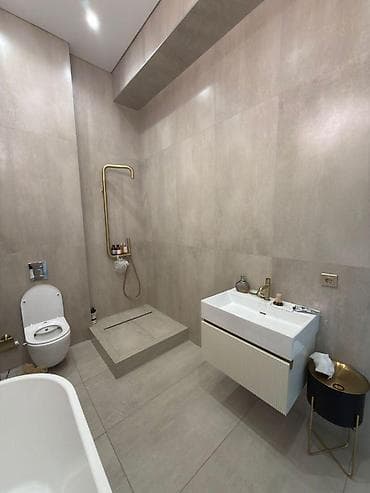 Недвижимость: 2 комнаты, 75 м², Элитка, 15 этаж — 5