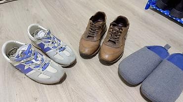 Набор обуви из 3 пар: 1) Кроссовки New Balance - Светло‑серый верх из at lalafo.kg Набор обуви из 3 пар: 1) Кроссовки New Balance - Светло‑серый верх из