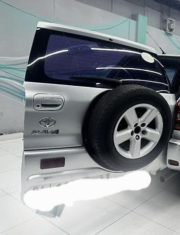 toyota sera: Крышка багажника Toyota, 2004 г., Оригинал — 1