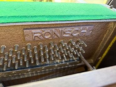 скупка пианино: Пианино Rönisch (классическое вертикальное) - Марка/модель: Rönisch — 3