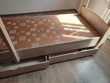 third edition solution: Двухъярусная детская кровать, Б/у, ЛДСП, цвет - Бежевый — 3