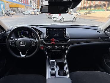 Honda Accord: 2019 г., 2 л, Вариатор, Гибрид, Седан — 9