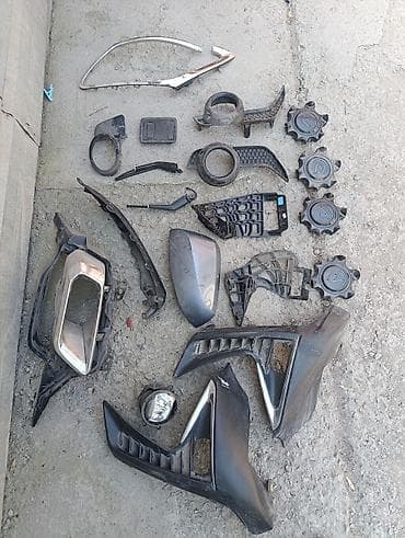 Накладка на бампер Lexus, Б/у, Оригинал — 1