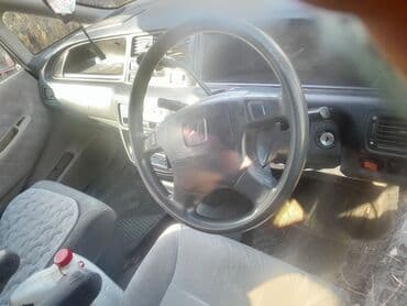 воздушный домкрат для авто: Honda Odyssey: 1996 г., Минивэн — 4