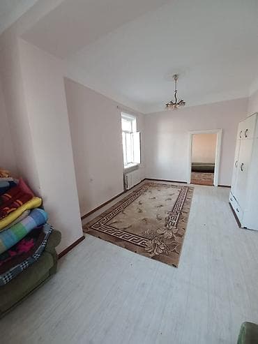 Угловые диваны: Прямой диван, Б/у — 2