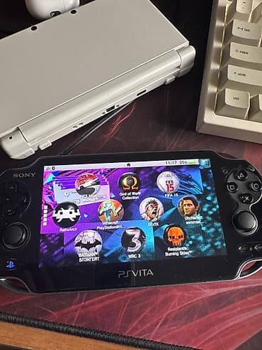 нужна: Sony PlayStation Vita Fat, полный комплект, коробка, бумаги, кабеля — 7