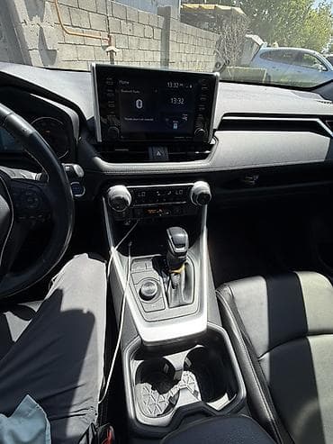camry 2 2: Toyota RAV4: 2021 г., 2.5 л, Автомат, Гибрид, Кроссовер — 5