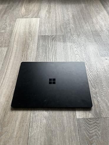 Ноутбуки и аксессуары: Ноутбук Microsoft Surface Laptop (черный) Процессор - i5 1035G7 — 3