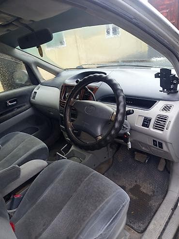Toyota Ipsum: 1998 г., 2 л, Типтроник, Бензин, Вэн/Минивэн — 4