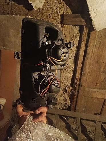 саласка виш: Передняя правая фара Volkswagen 1994 г., Б/у — 3