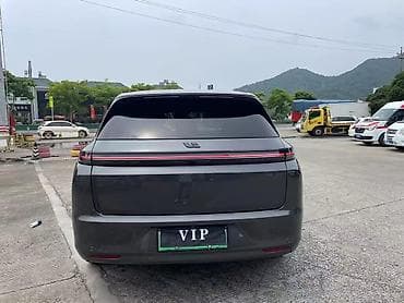 launch pro: Lixiang L7: 2023 г., 1.5 л, Автомат, Электромобиль, Кроссовер — 2