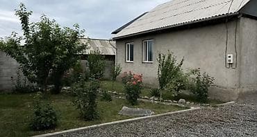 Кыймылсыз мүлк: 🏡 ПРОДАЁТСЯ ДОМ В АК-ОРДО 1 📍 Рядом с баней «Эл-Нур», недалеко от ул — 3