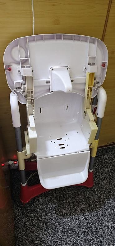 детские стулья для садика: Стульчик для кормления, Б/у, Другой бренд, Пластик, Другой вид, цвет - Белый — 4