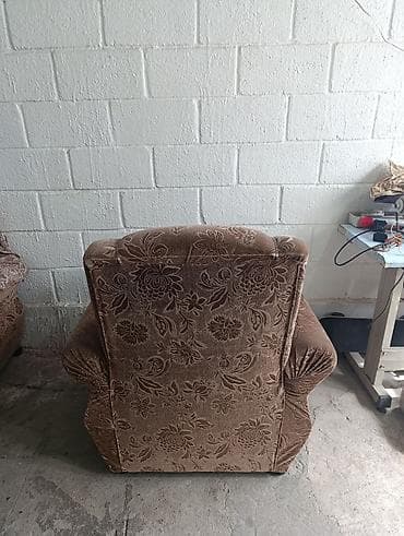 кресла диван: Кресло мягкое с широкими подлокотниками Цена : 500 сомов но если — 4