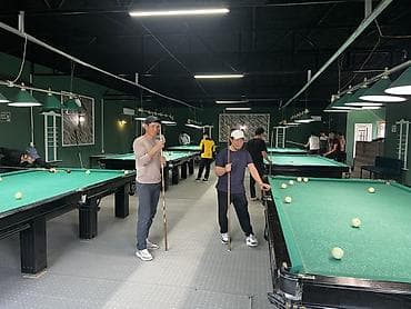 продаю клуб: Бильярдный клуб - Просторный игровой зал с несколькими — 3
