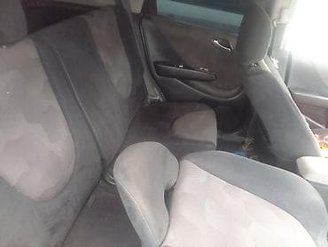 x5 2018: Honda Fit: 2005 г., 1.5 л, Вариатор, Бензин, Хэтчбэк — 6
