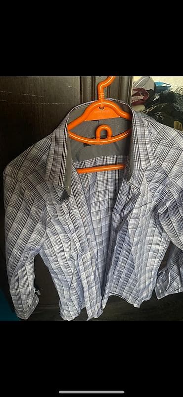 Рубашка мужской 
Сост отл любое из них по 250с м40,42разм