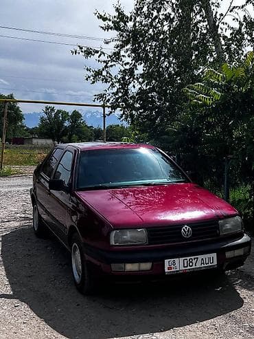 продам вазу: Volkswagen Vento: 1992 г., 1.8 л, Механика, Бензин, Седан — 2