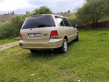 Honda Shuttle: 1999 г., 2.2 л, Автомат, Бензин, Минивэн — 5