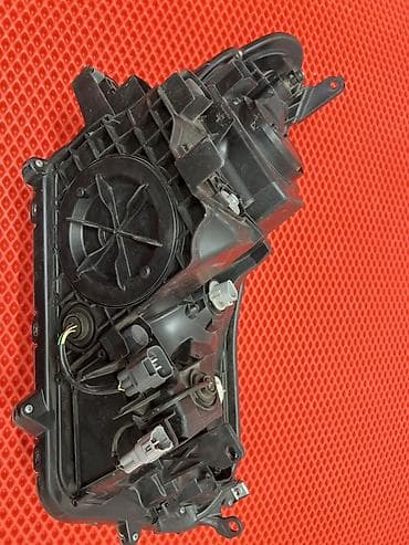 Системы освещения: Передняя левая фара Toyota 2016 г., Б/у, Оригинал, Япония — 4