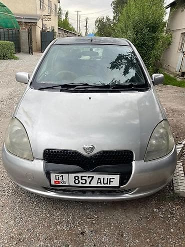 Toyota Vitz: 1999 г., 0.1 л, Автомат, Бензин, Хэтчбэк