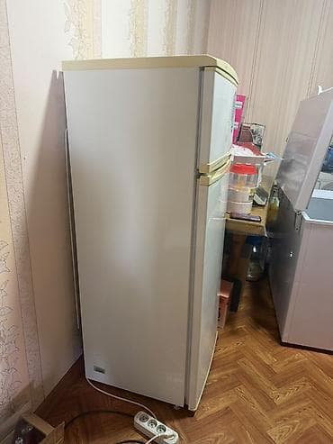 холодильник nord: Холодильник NORD, двухкамерный, верхняя морозильная камера. Основные — 3