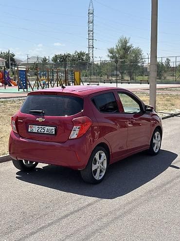 битые машина: Chevrolet Spark: 2019 г., 1 л, Вариатор, Бензин, Хэтчбэк — 5