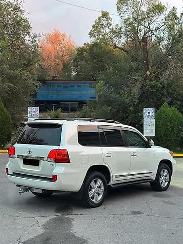 range over: Toyota Land Cruiser: 2013 г., 4.6 л, Автомат, Бензин, Внедорожник — 4