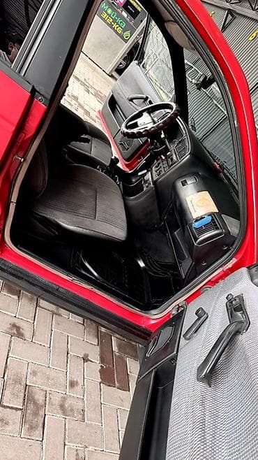 пассо: Volkswagen Passat: 1990 г., 1.8 л, Ручные, Бензин, Седан — 6