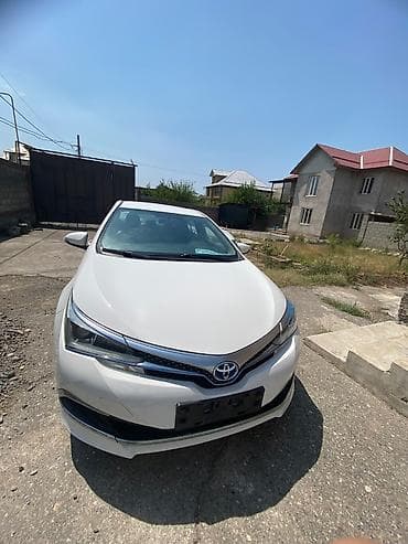 Транспорт: Toyota Corolla: 2020 г., 1.8 л, Вариатор, Гибрид, Седан — 2
