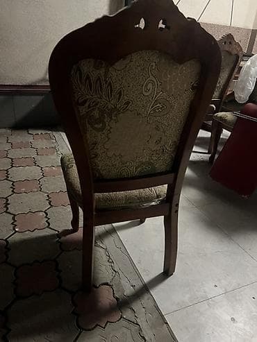 Стул для зала, Дерево