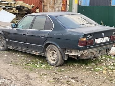продажа мотоциклов в бишкеке: BMW 530: 1999 г., Седан — 4