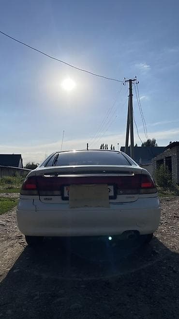 Унаа: Mazda 626: 1995 г., 1.8 л, Кол менен иштөөчү, Бензин, Хетчбек — 6
