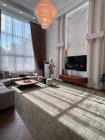 дорого: Продаётся респектабельный дом в центре Бишкека, Октябрьский р-н! — 1