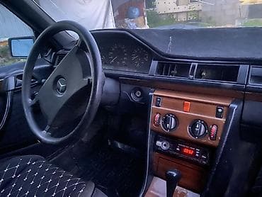 ом 364: Mercedes-Benz W124: 1990 г., 2.3 л, Автомат, Бензин, Седан — 5