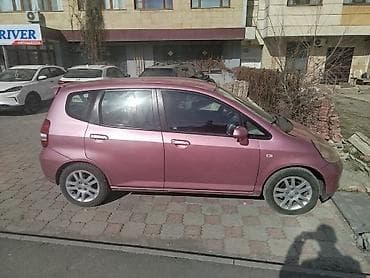 рынок подержанных авто: Honda Fit: 2003 г., 1.3 л, Вариатор, Бензин, Хэтчбэк — 2