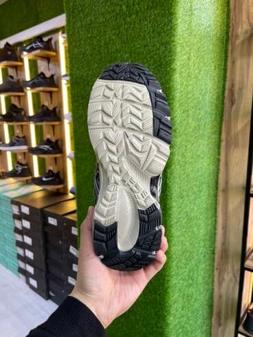 день ночь корейские таблетки: Кроссовки Asics (mid-cut)🔥 Зимняя обувь✅🔥 Цвет Серо-Черный🖤 Размеры — 6