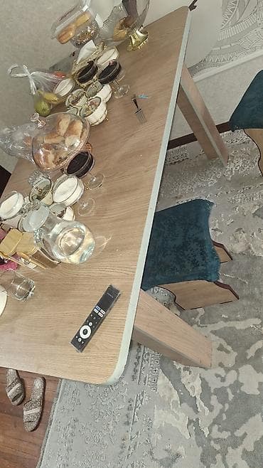 coffee table: Кухонный стол и стул — 1