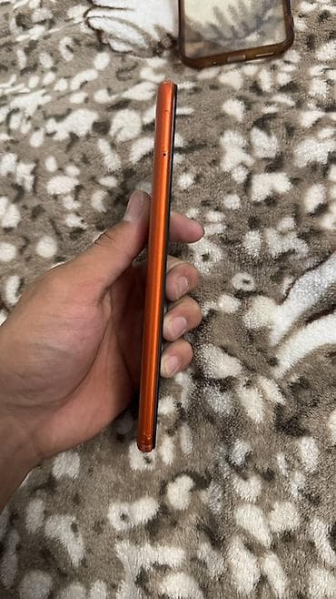 Техника жана электроника: Redmi, Redmi 9C, Колдонулган, 128 ГБ, түсү - Ток сары — 6