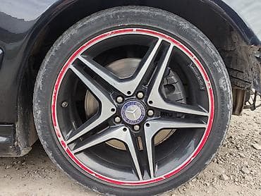 stud 100: Диски R 18 AMG, Комплект, отверстий - 5, Б/у — 2