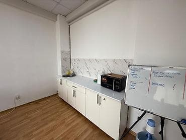 Аренда офисов, 40 м², 1 линия, С отдельным сан узлом — 4