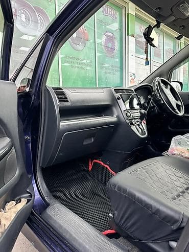 ош авто базар: Honda Stream: 2002 г., 1.7 л, Автомат, Бензин, Вэн/Минивэн — 7