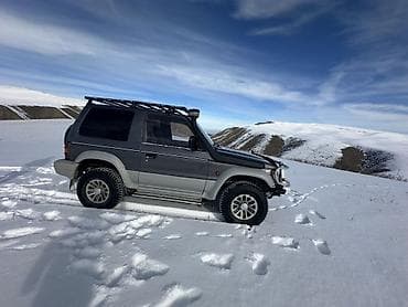 Унаа сатуу: Mitsubishi Pajero: 1993 г., 2.5 л, Автомат, Дизель, Жол тандабас — 1