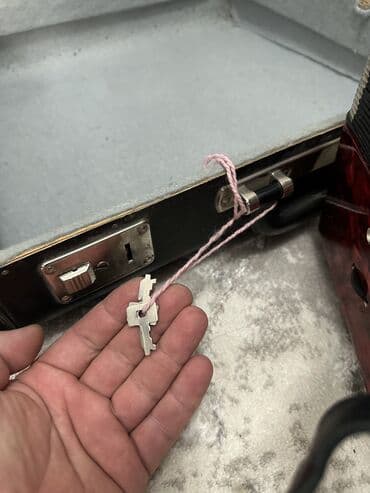 подставка под синтезатор бу: Продаю Германский Аккордеон Вельтмейстер stella очень хороший — 5