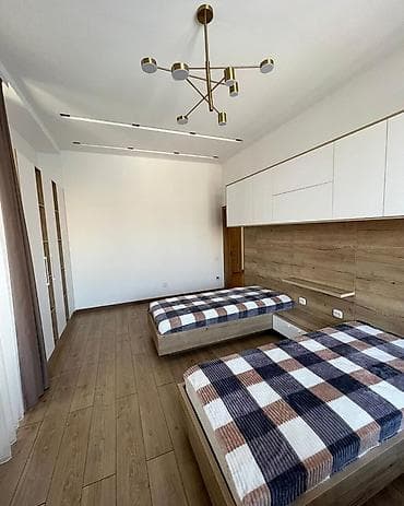 Бөлмөлөр: 3 бөлмө, Кыймылсыз мүлк агенттиги, Чогуу жашоосу жок, Толугу менен эмереги бар — 6