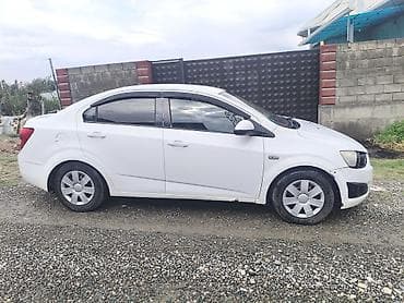авто до 3000: Chevrolet Aveo: 2013 г., 1.6 л, Механика, Бензин, Седан — 2